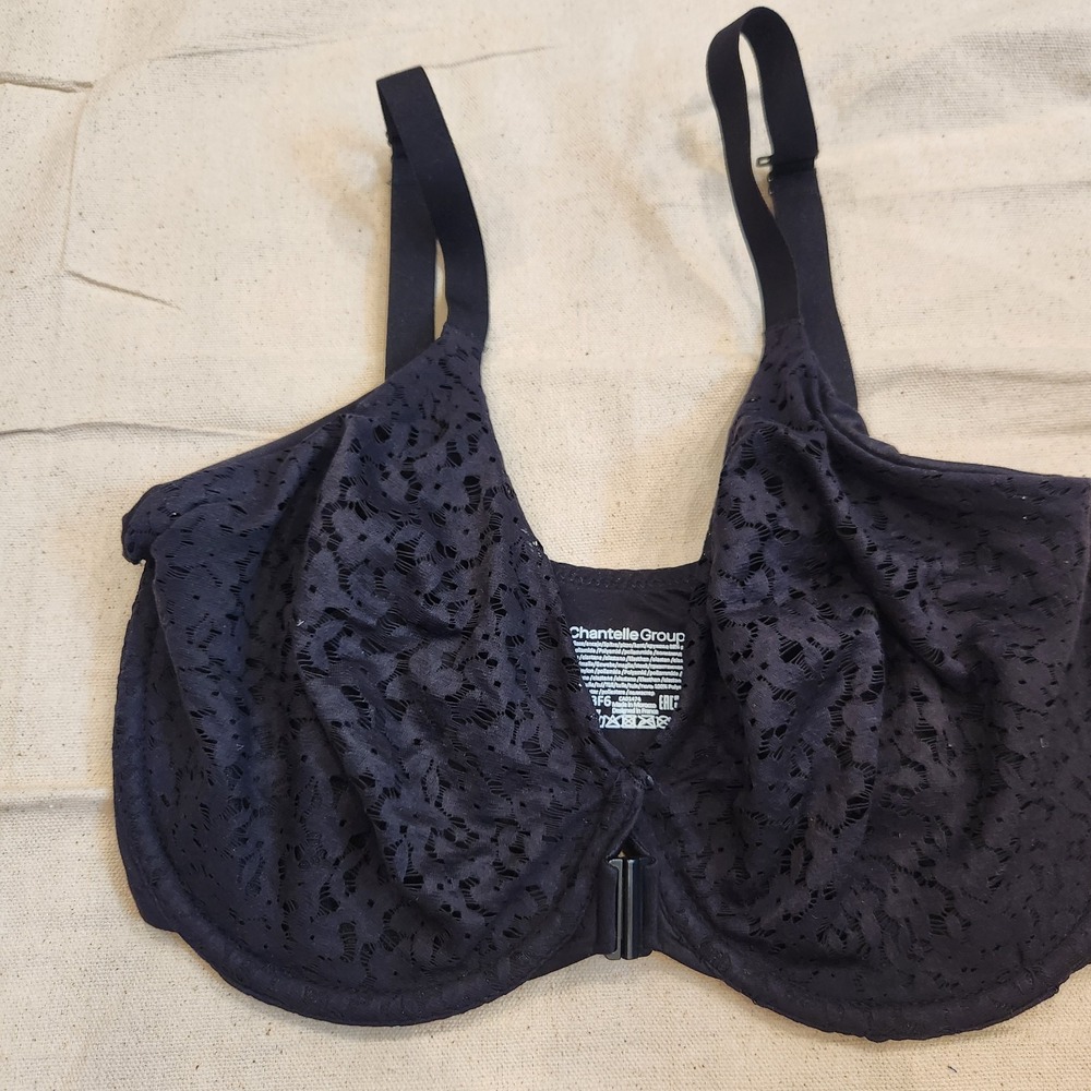 Chantelle Norah Black Lace Underwire Bra Size 32DDDD / UK 32F Front Closure